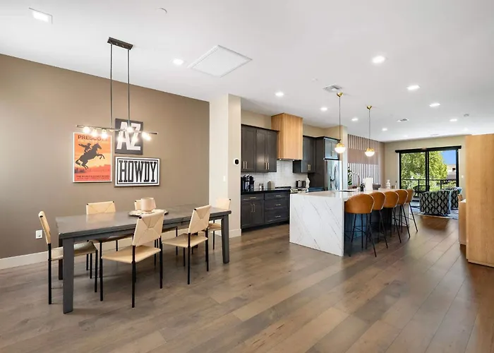 The Lux At Craftsman - Old Town Penthouse 1 *