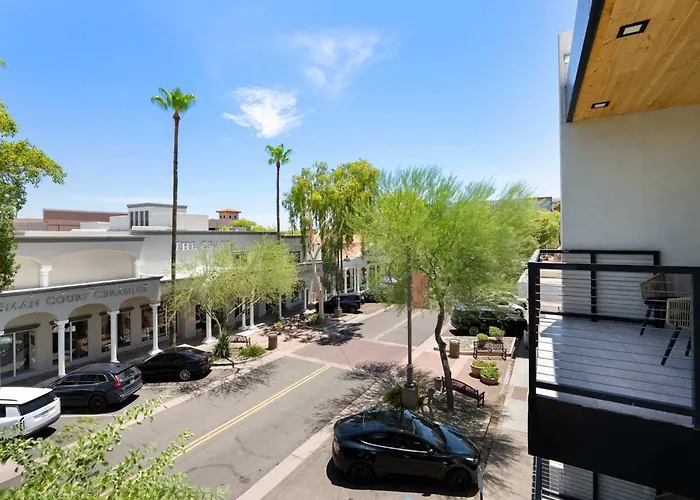 The Lux At Craftsman - Old Town Penthouse 1 Holiday home *